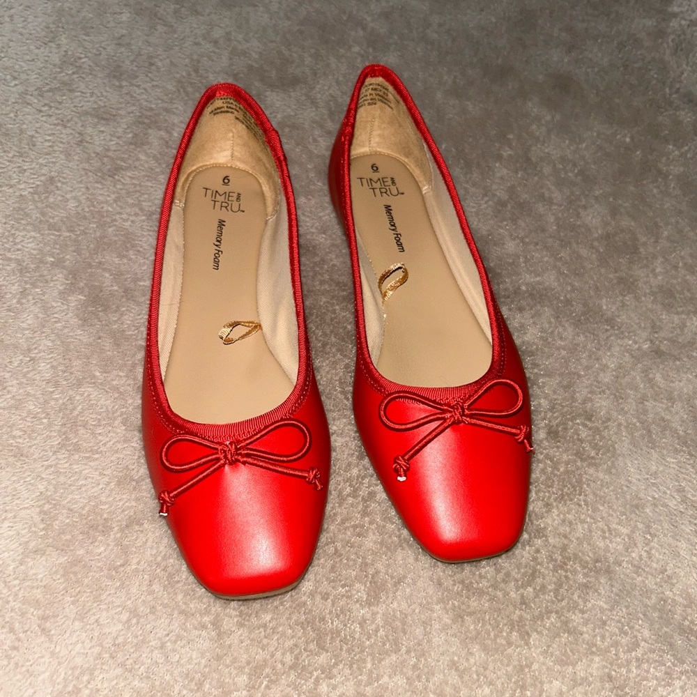 Red flats size 6